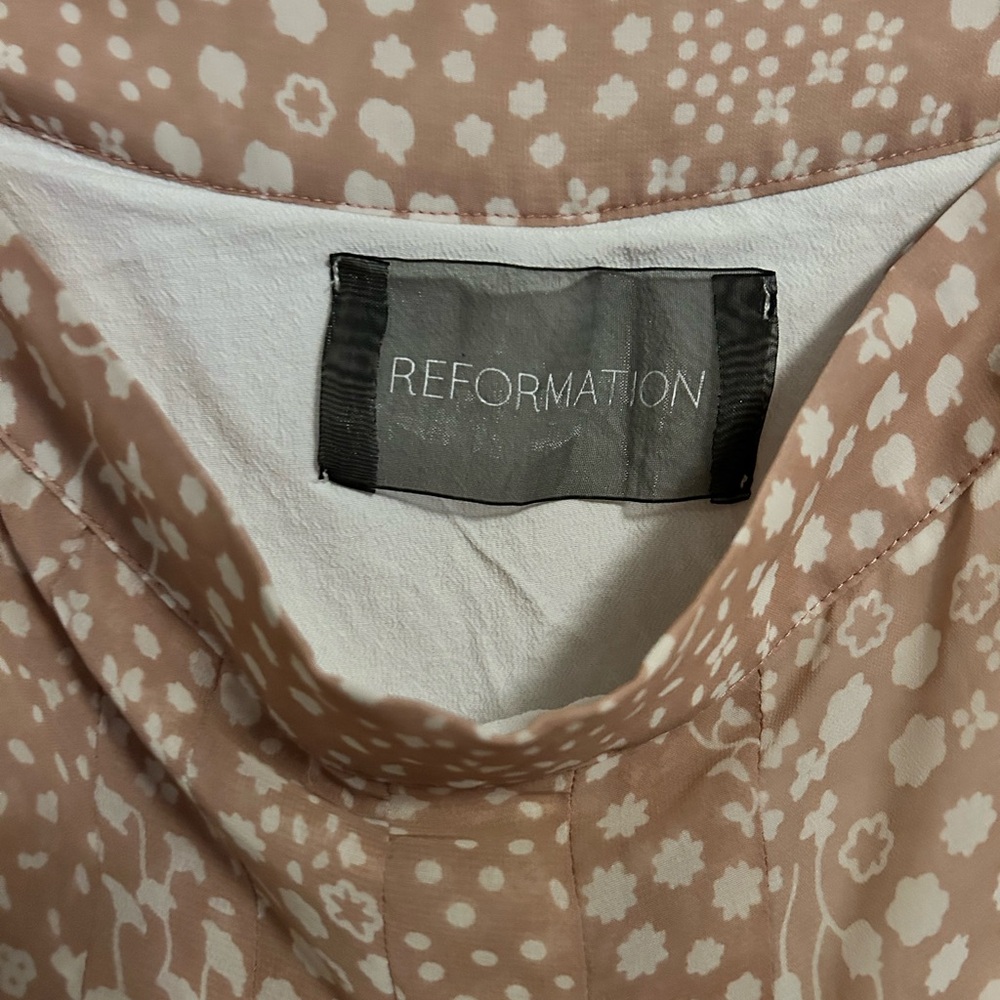 Elegant Pink Floral Reformation Skirt - Picture 2 of 4